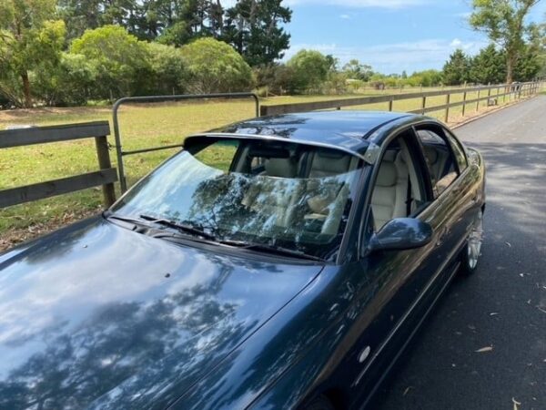 Holden Commodore VY-VZ 4dr Sedan & Wagon Solid Windscreen Sunvisor