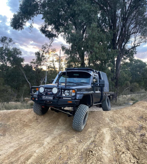 7509E48C-C13A-4469-BE3D-9A14BABFEAAB Toyota LandCruiser 79 Series Sunvisor