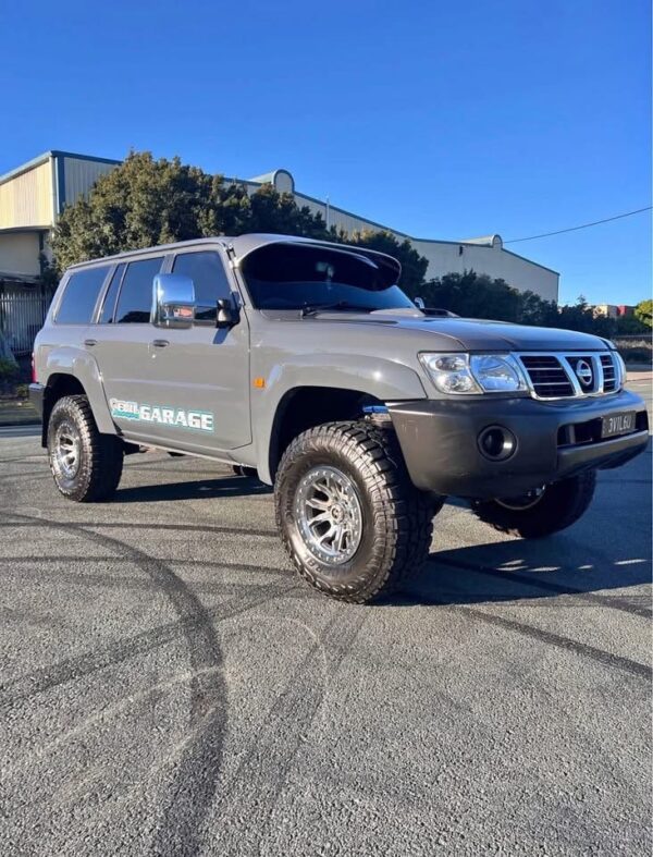 DD1A1958-8595-44A9-B44E-D4F2F65D1F9A Nissan Patrol GU (Y61) Sunvisor β Gloss Black