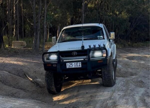 Hilux Sunvisor