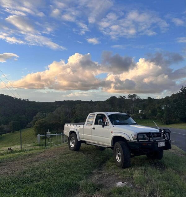 Hilux Sunvisor