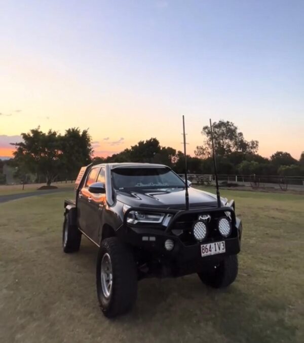 N80 Hilux Sunvisors