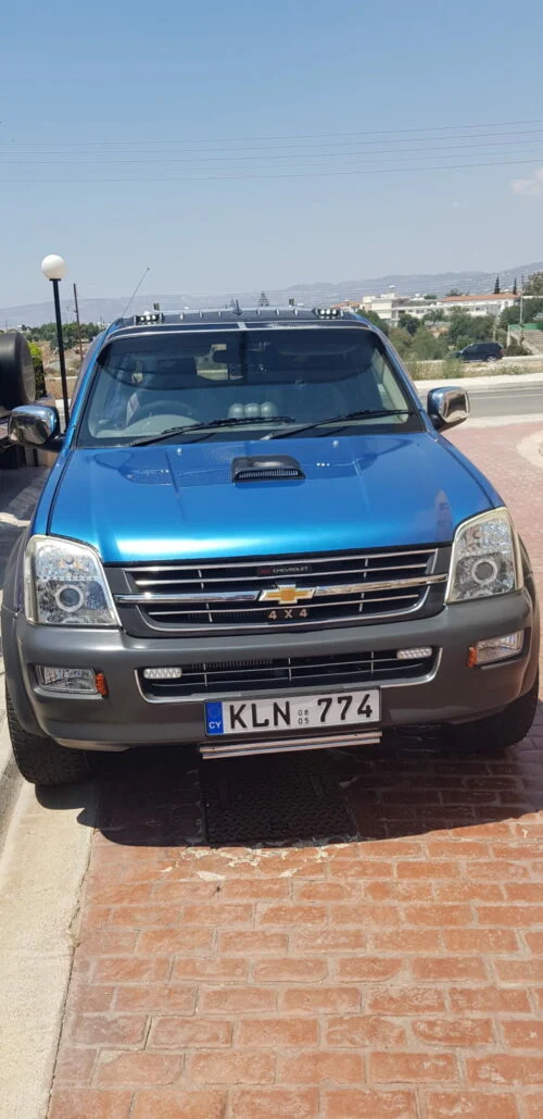 coloradorodeoholdenroofrackworldsa-500x1029 Ford Courier Feb 1999-Dec 2006 Mesh Windscreen Sunvisor