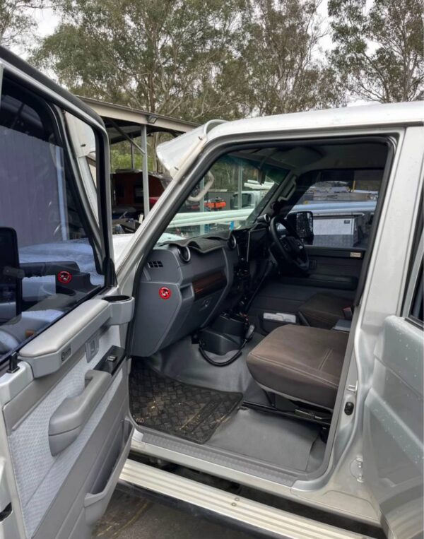 Toyota Land Cruiser 70 Series SunVisor [GXL VDJ79R]