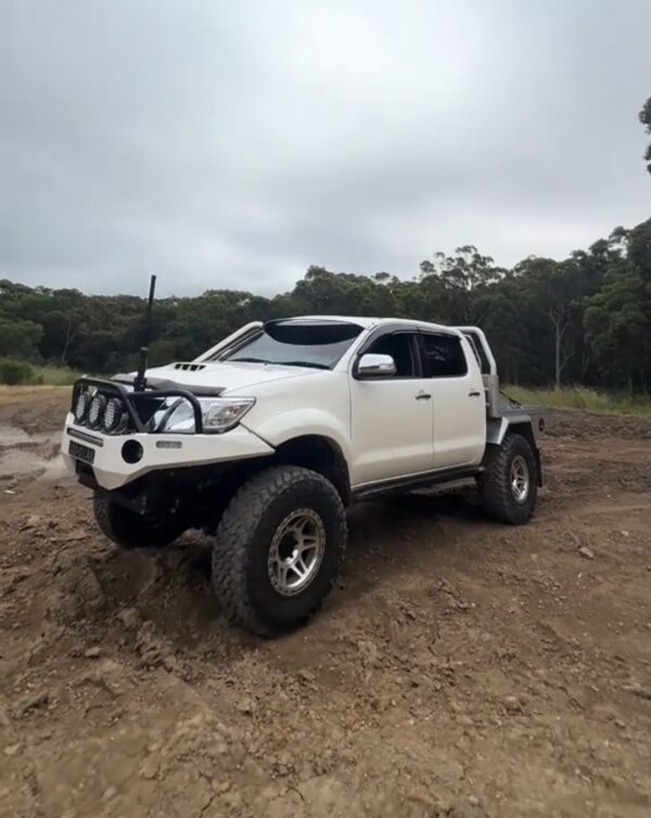 Toyota Hilux N70 Sunvisor