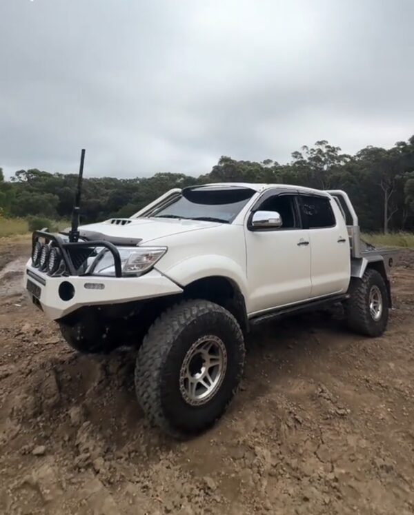Toyota Hilux N70 Sunvisor
